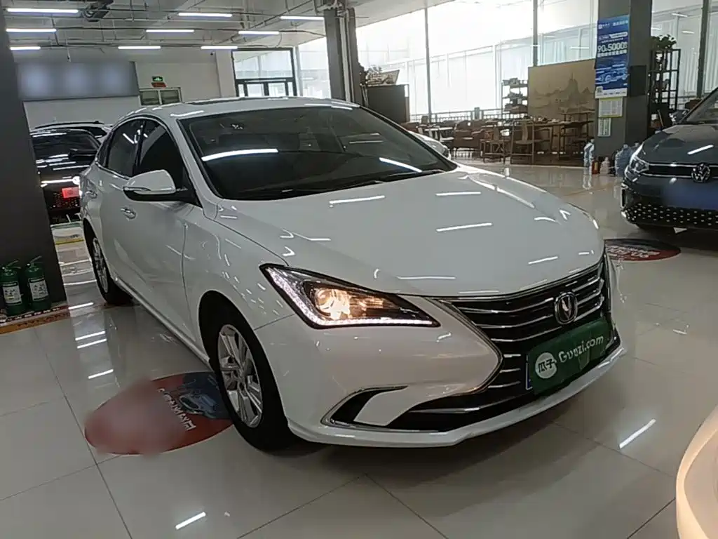 Changan Eado — миниатюра 4