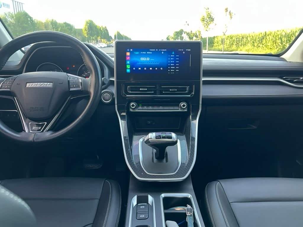 Haval Haval M6 1.5 л 2023 г. Белый, пробег 23000 км