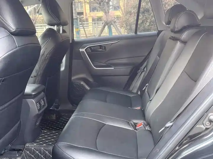 Toyota Wildlander 2023 2.0L CVT Lead