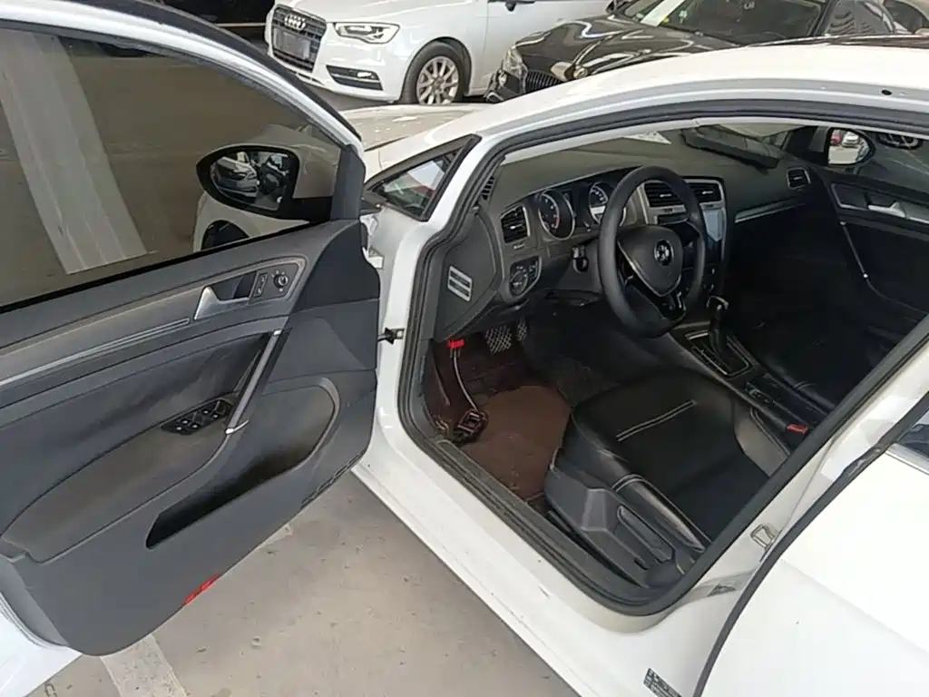 Volkswagen Golf — миниатюра 16