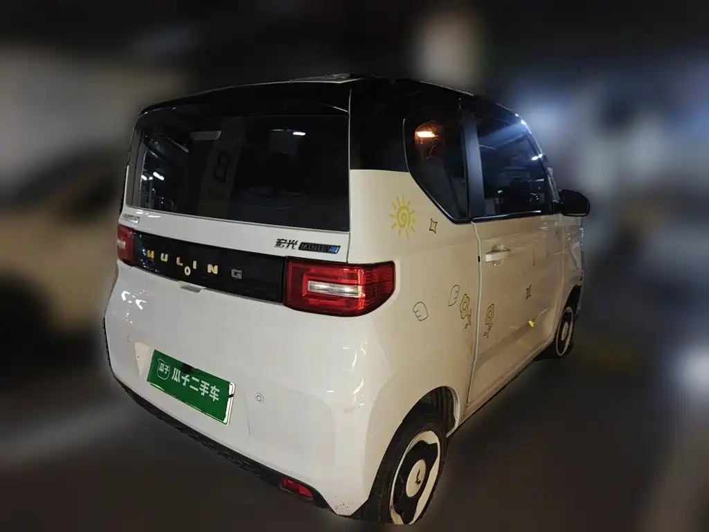 Wuling MINIEV — миниатюра 4
