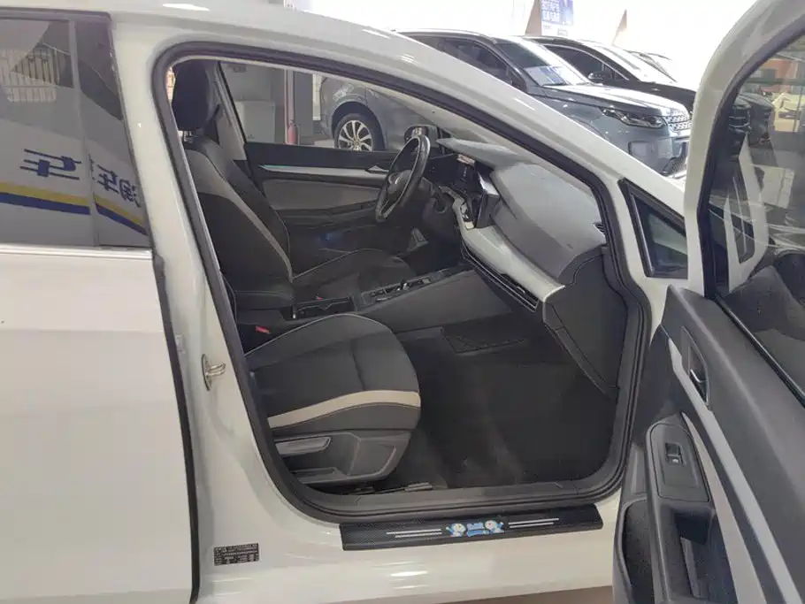 Volkswagen Golf — миниатюра 8
