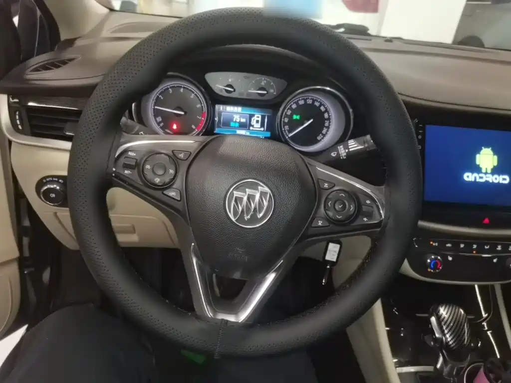 Buick Verano — миниатюра 11