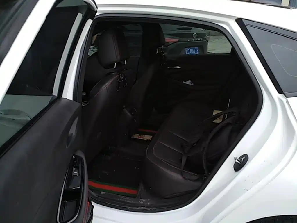Buick Verano — миниатюра 17