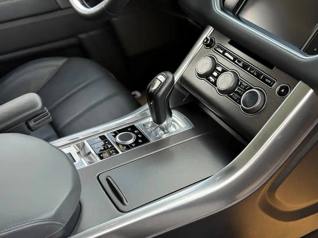 Land Rover Sport — миниатюра 19
