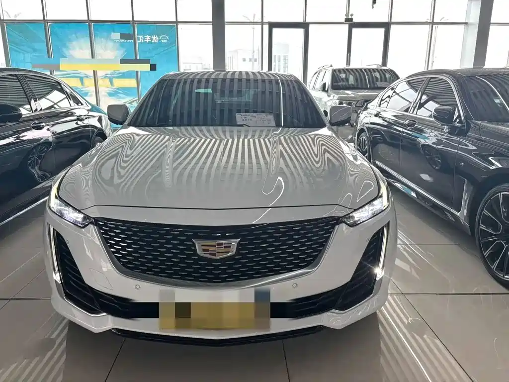 Cadillac CT5 — миниатюра 2