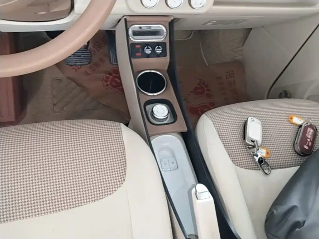 Wuling MINIEV — миниатюра 14