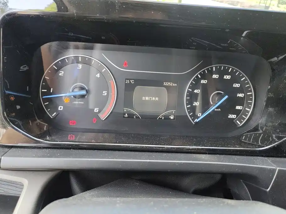Ford Transit — миниатюра 14