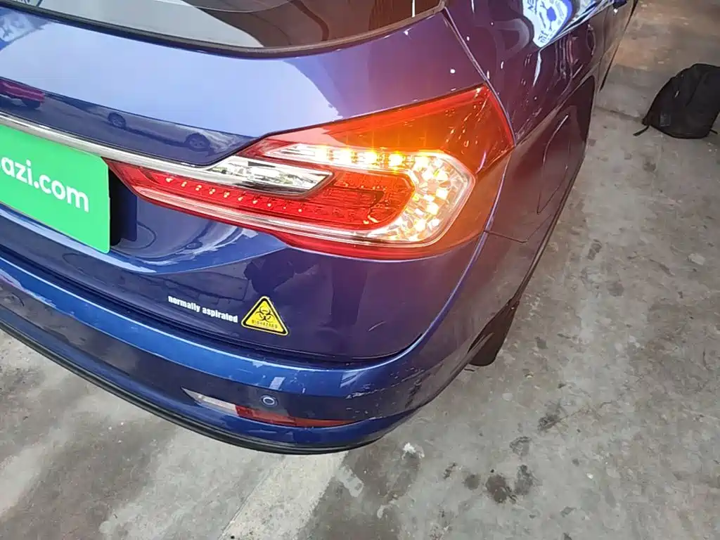 Baojun 310W — миниатюра 8