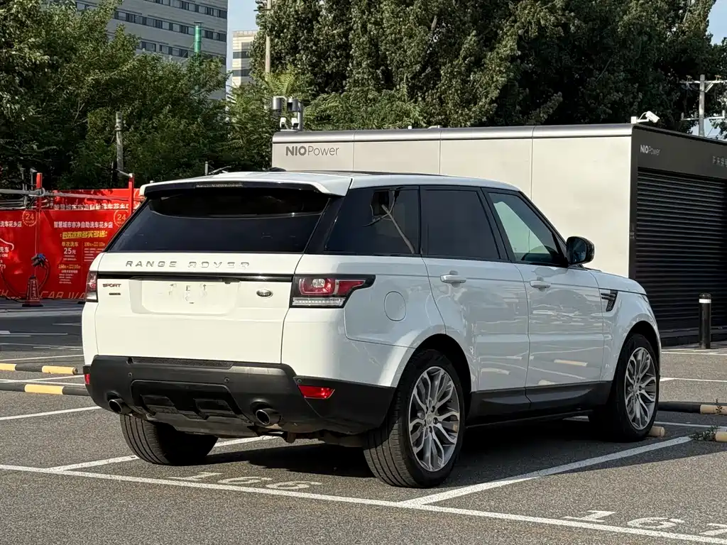 Land Rover Sport — миниатюра 4
