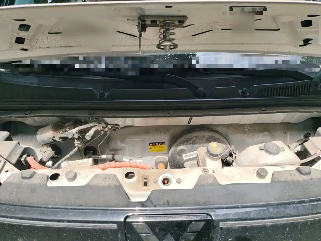Wuling MINIEV — миниатюра 11