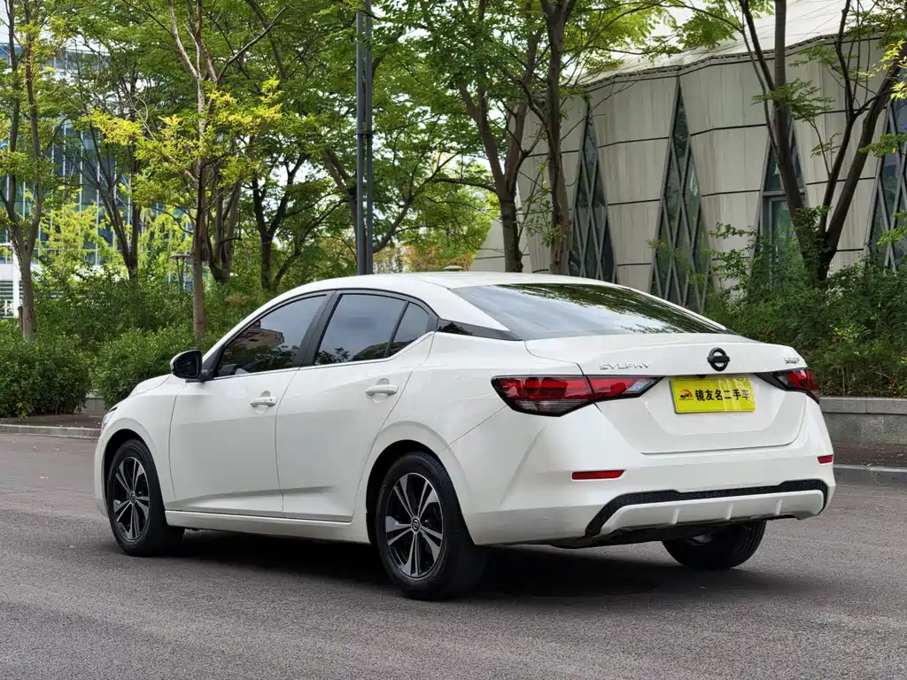 Nissan Sylphy — миниатюра 4