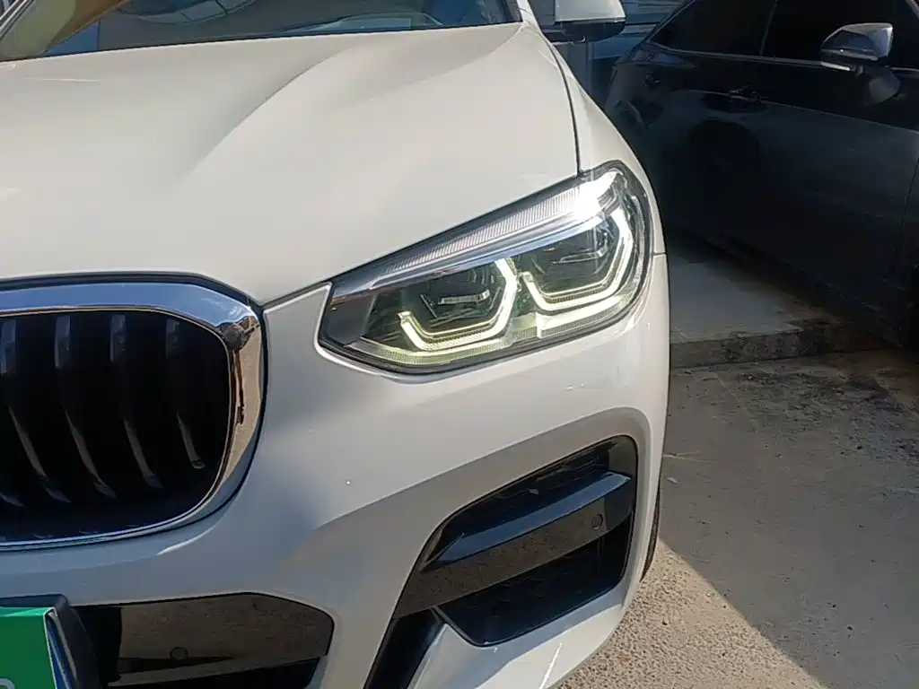 BMW X4 — миниатюра 24