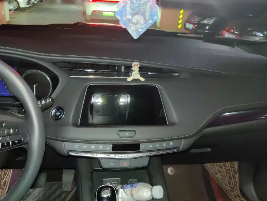 Cadillac XT4 — миниатюра 13