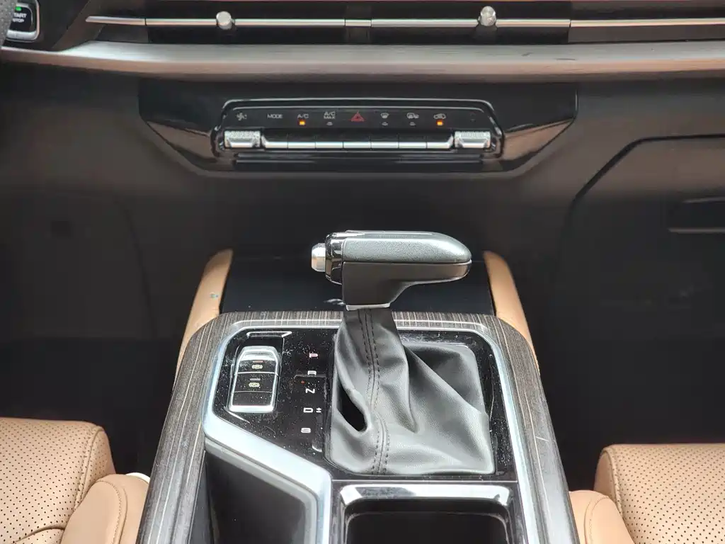 Wuling Jiachen — миниатюра 17
