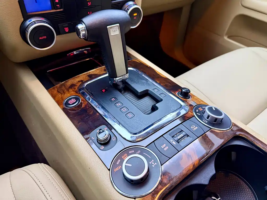 Volkswagen Touareg — миниатюра 13