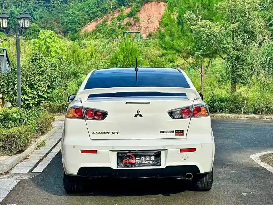 MITSUBISHI WING GOD
