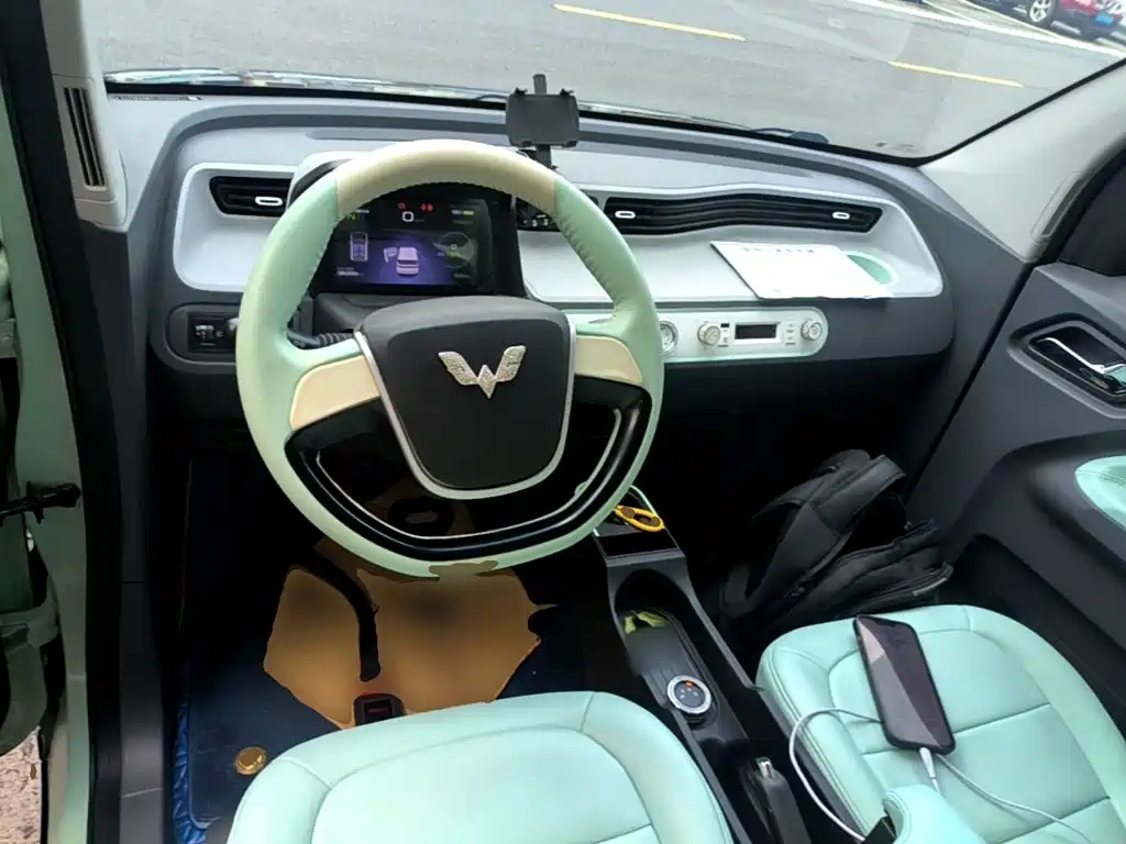 Wuling MINIEV — миниатюра 10