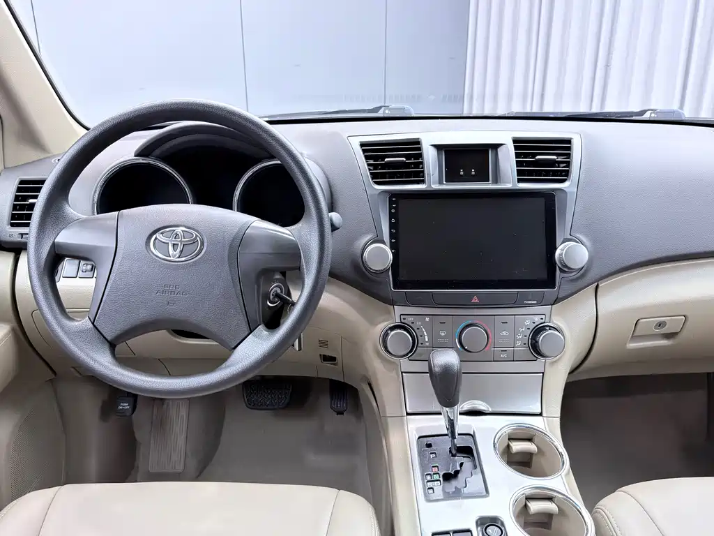 Toyota Highlander — миниатюра 13
