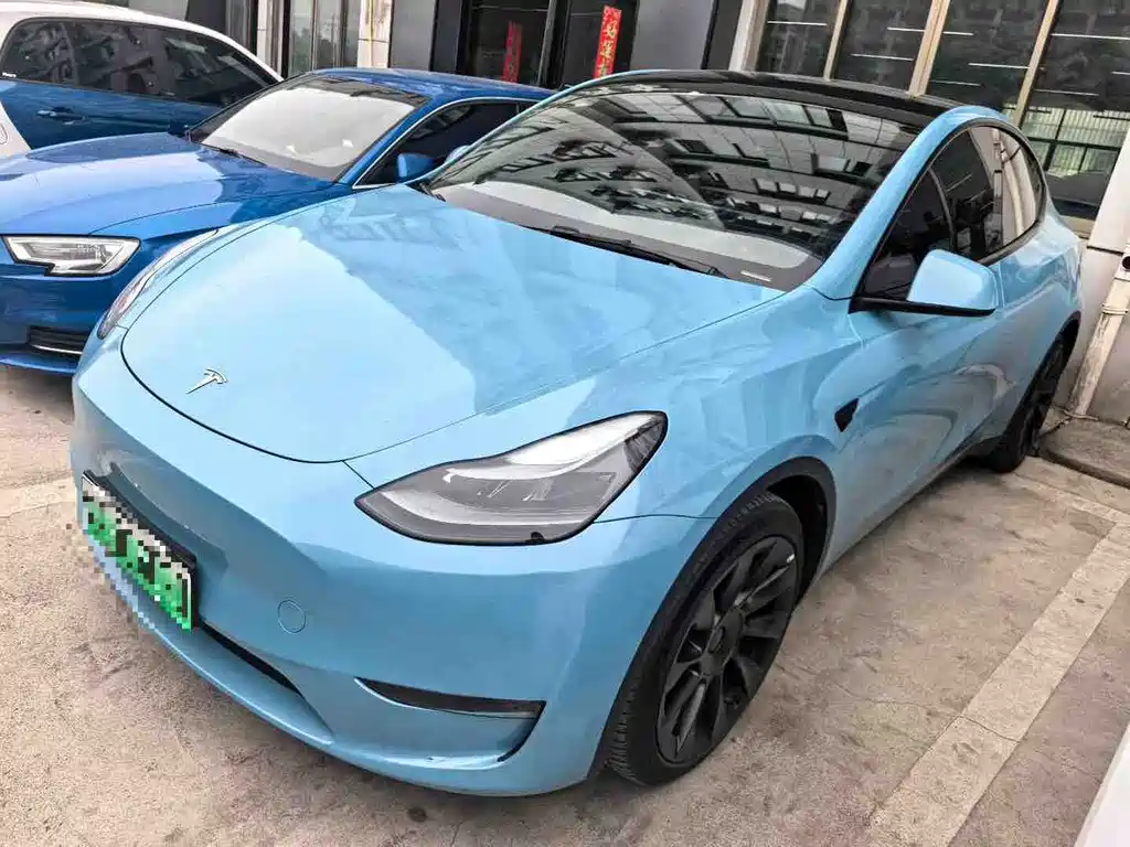 Tesla Model Y 2021