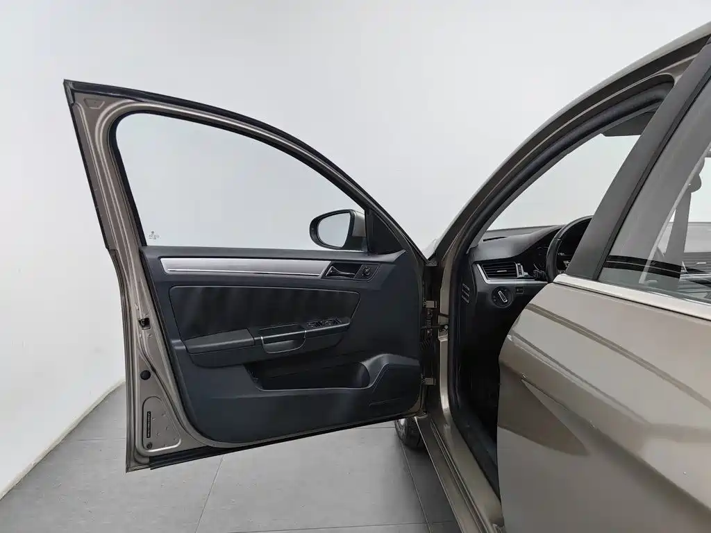 Volkswagen Bora — миниатюра 8