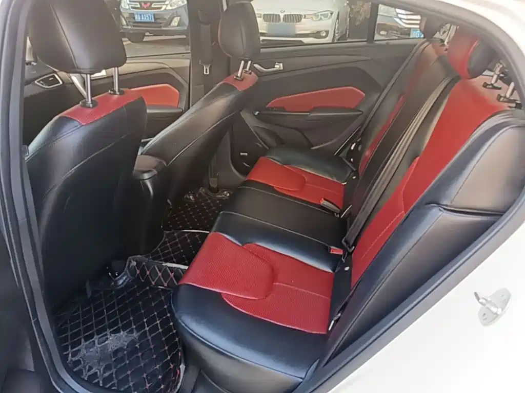 Chery Arrizo 5 — миниатюра 17