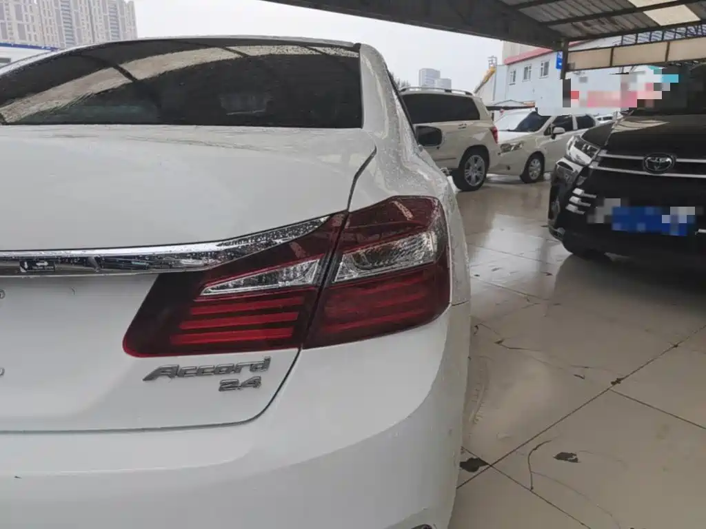 Honda Accord — миниатюра 24