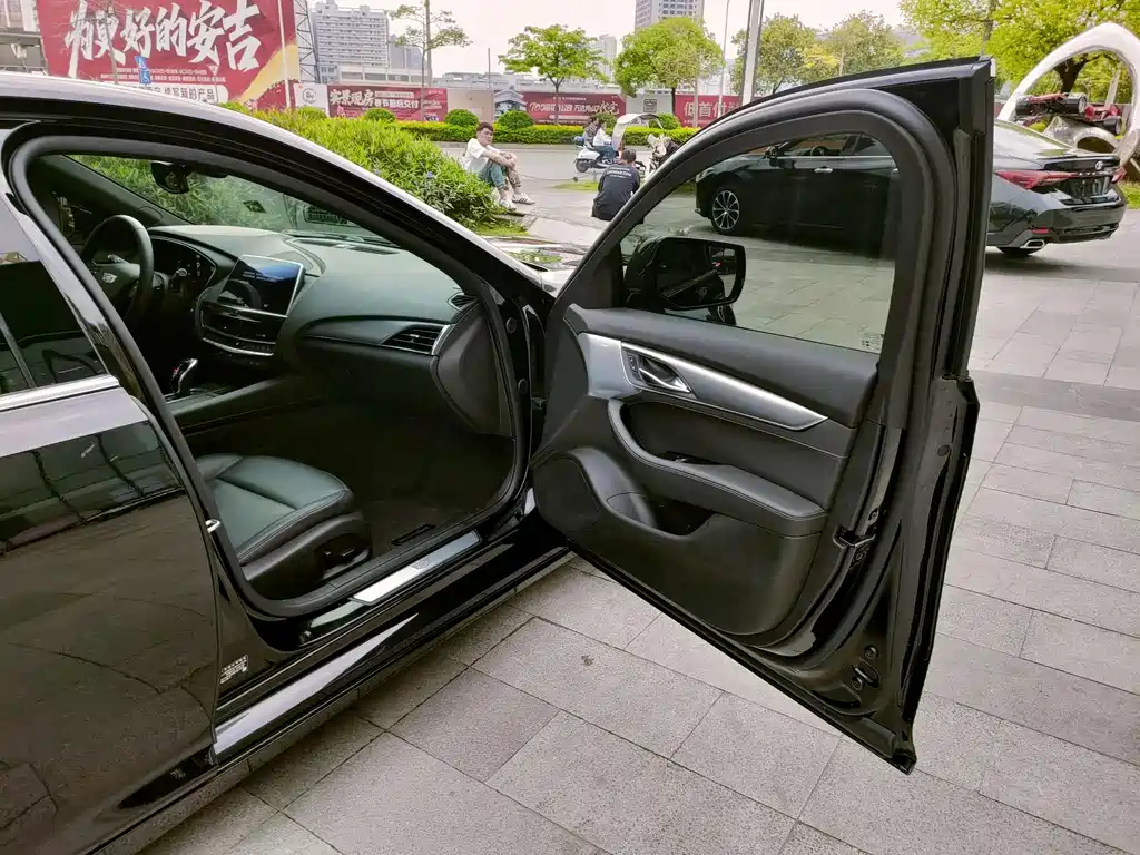 Cadillac CT5 — миниатюра 22