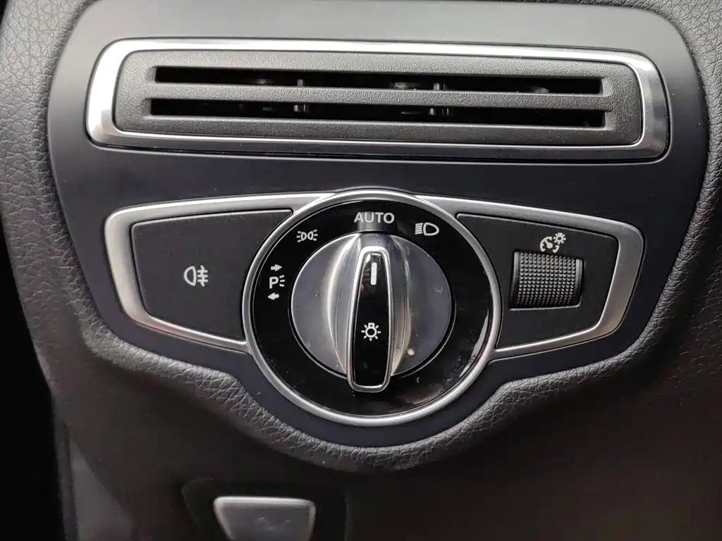 Mercedes-Benz GLC — миниатюра 21
