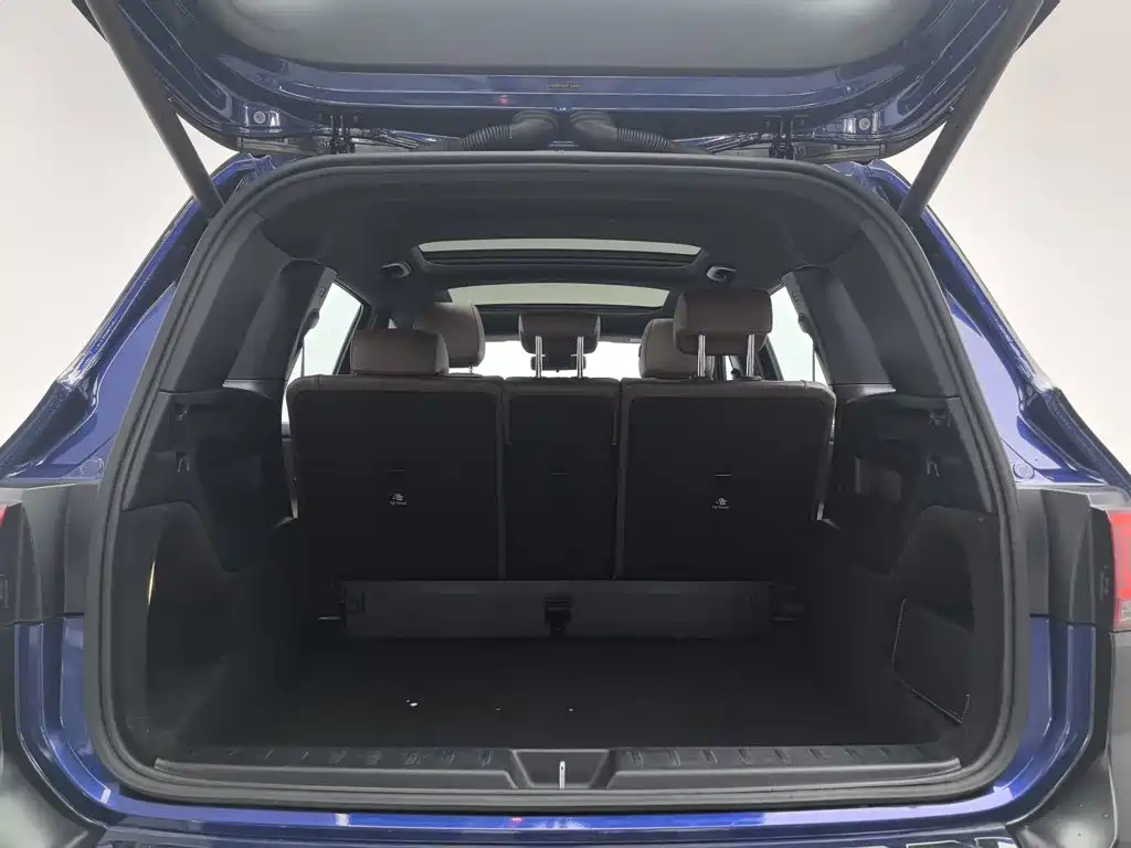 Mercedes-Benz GLB — миниатюра 16