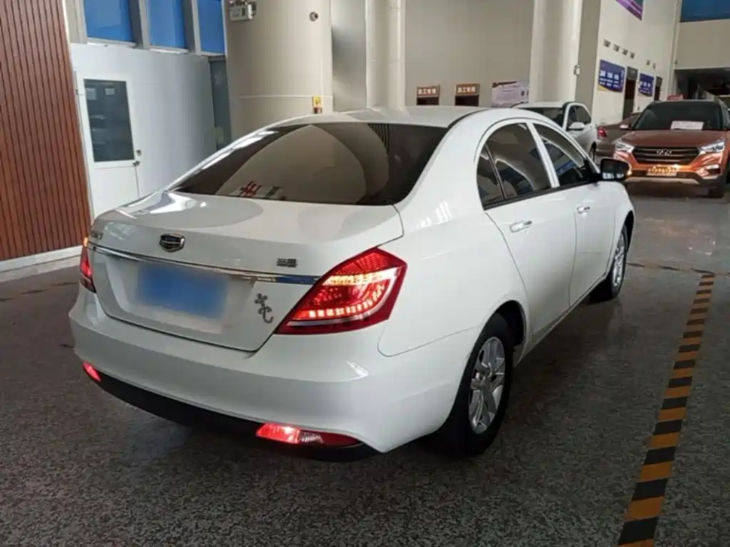 Geely Emgrand — миниатюра 7