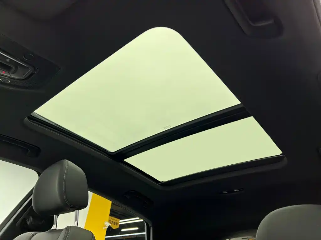 Audi Q5L Sportback — миниатюра 17