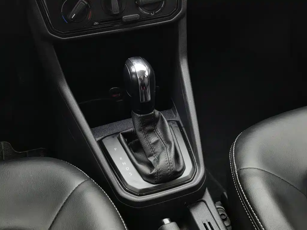 Volkswagen Jetta — миниатюра 13