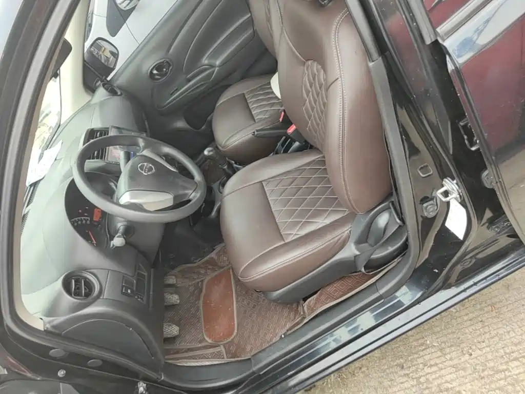 Nissan Sunny — миниатюра 15