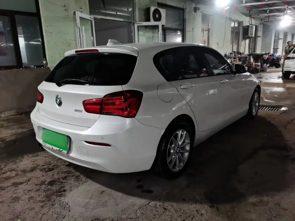 BMW 1 Series (Import) — миниатюра 5