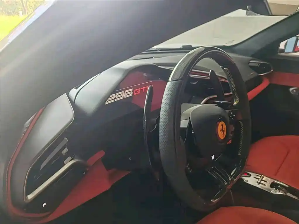 Ferrari 296 2021 3.0T V6 GTB