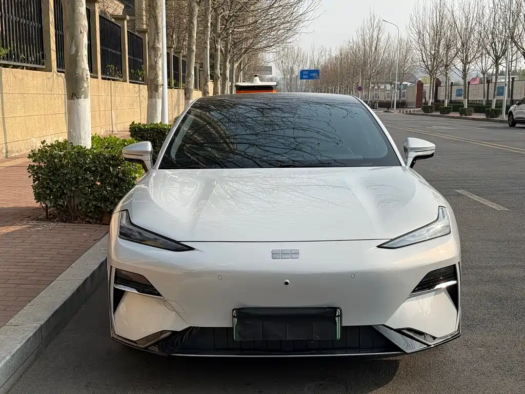 Geely Galaxy Galaxy E8 E8 2025 700km Smart Drive