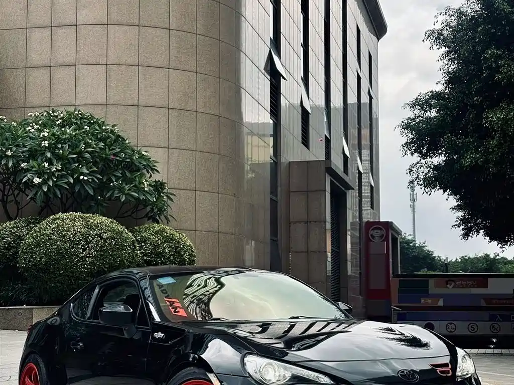 Toyota 86 2017 2.0L MT Luxury