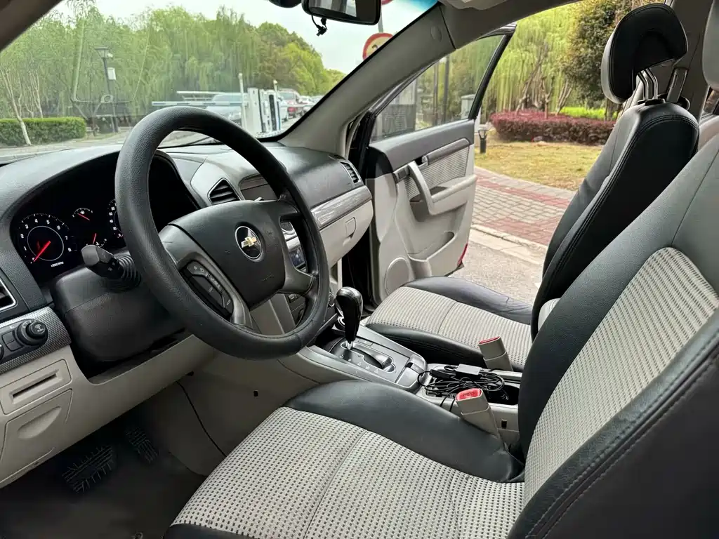Chevrolet Captiva — миниатюра 7