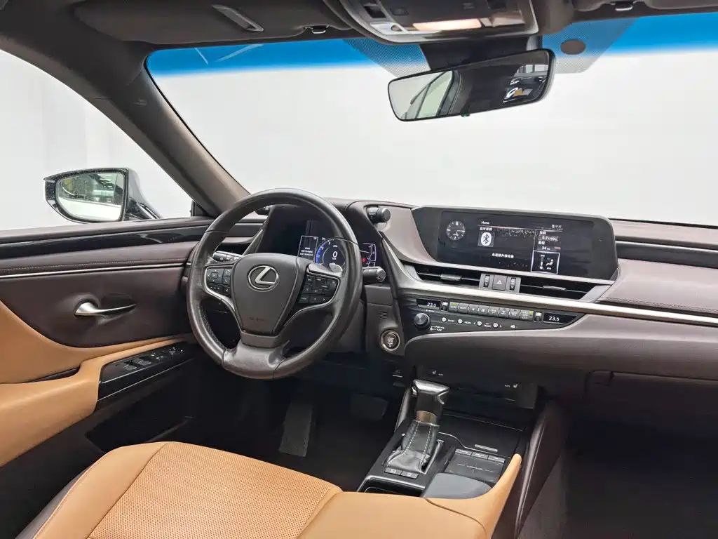 Lexus ES — миниатюра 22