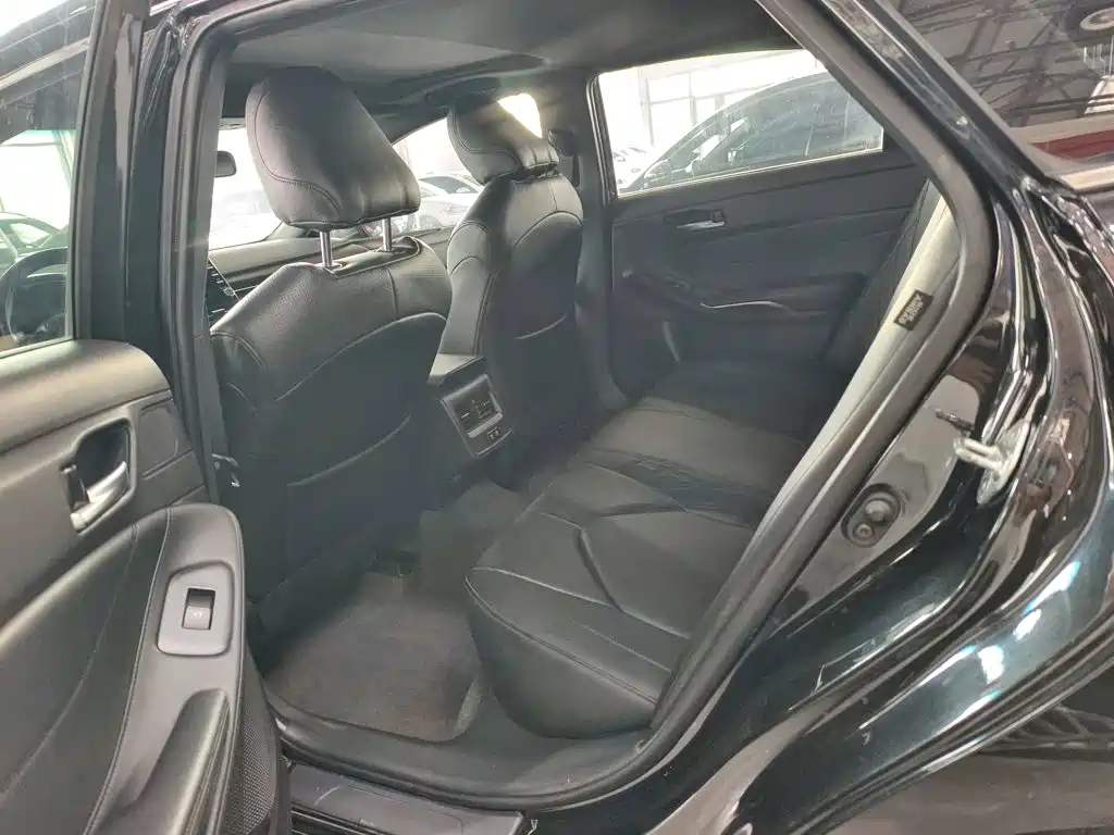 Toyota Avalon — миниатюра 15