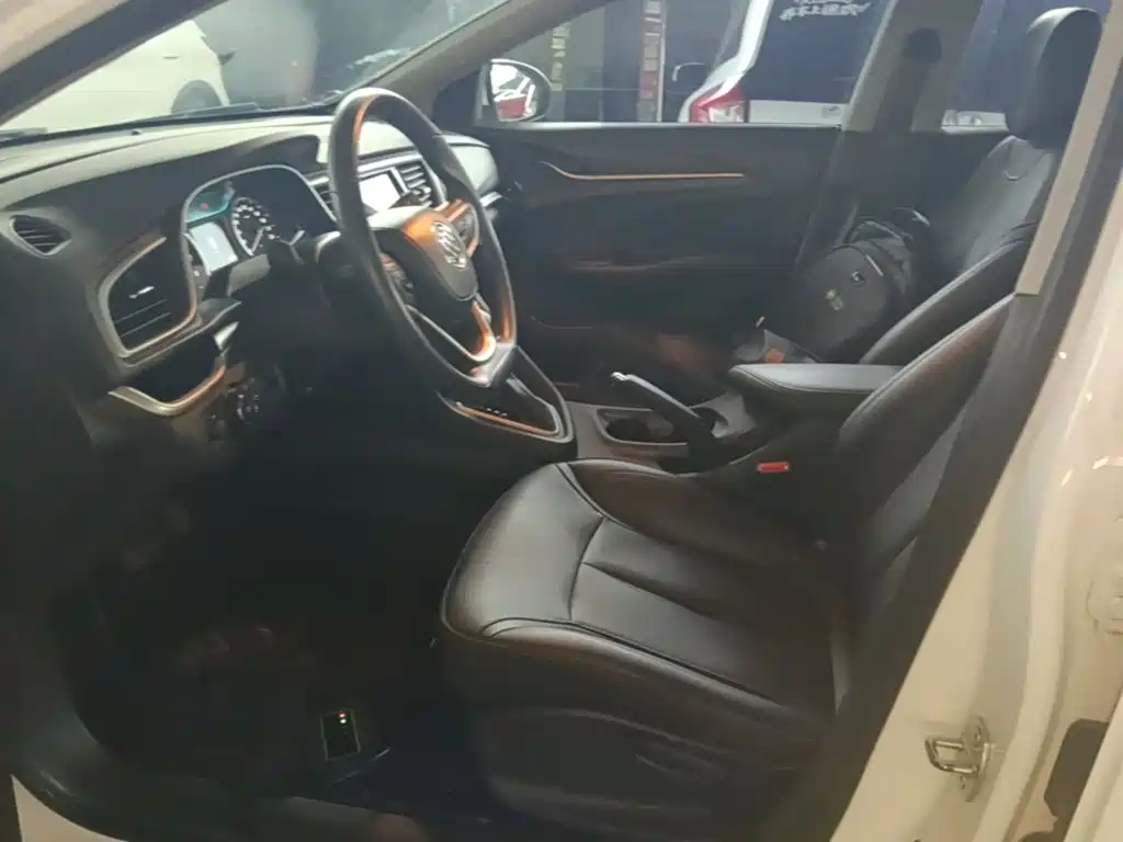 Buick Excelle — миниатюра 15
