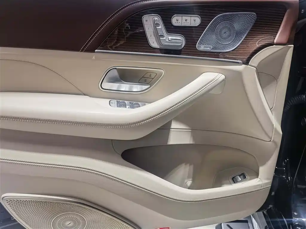 MERCEDES-BENZ MAYBACH GLS