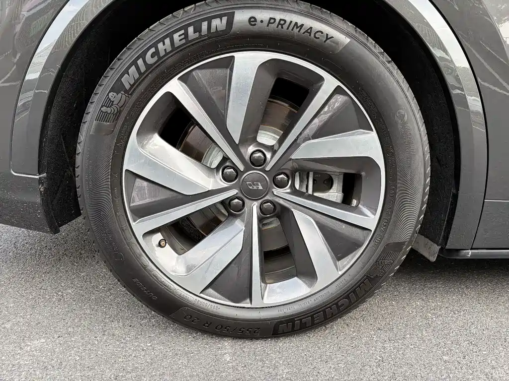 Li Auto Li L8 — миниатюра 9