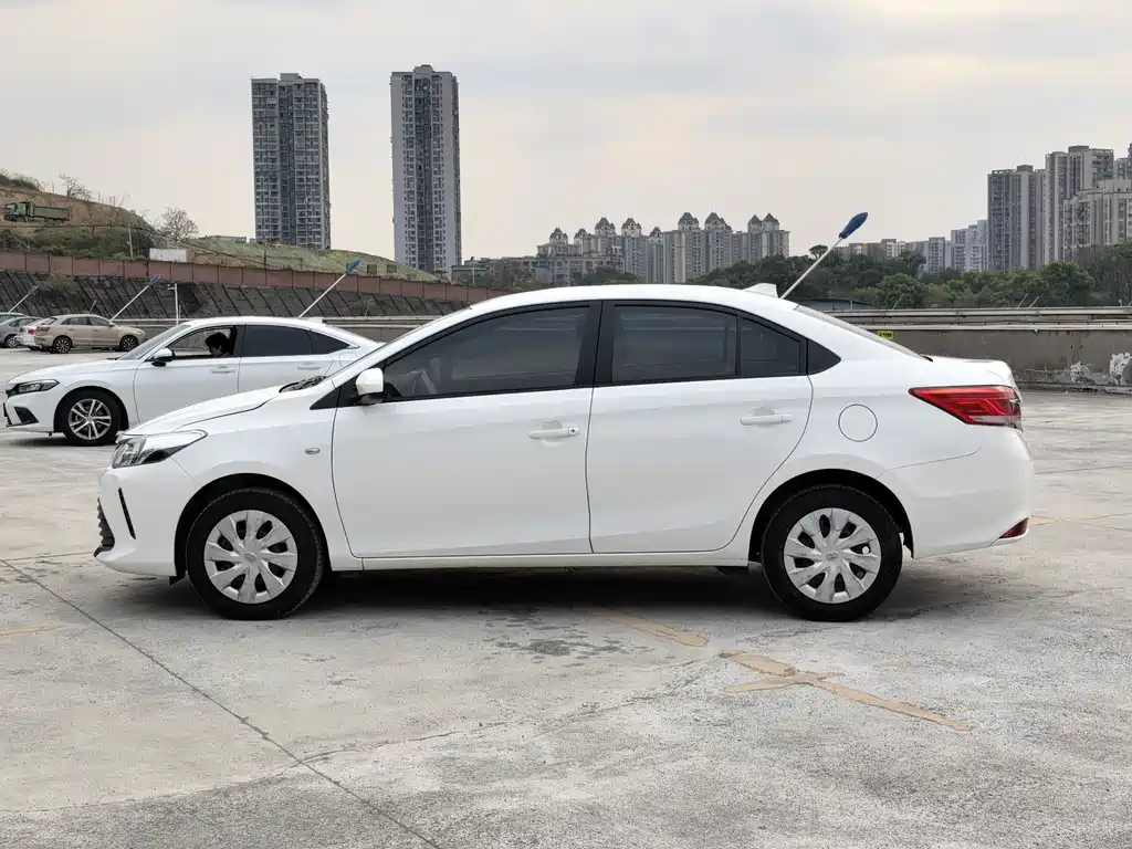 TOYOTA VIOS