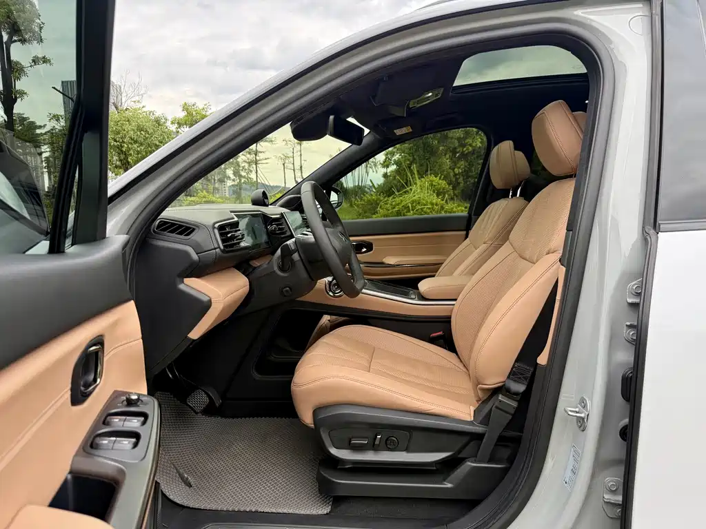 NIO ES8 — миниатюра 4