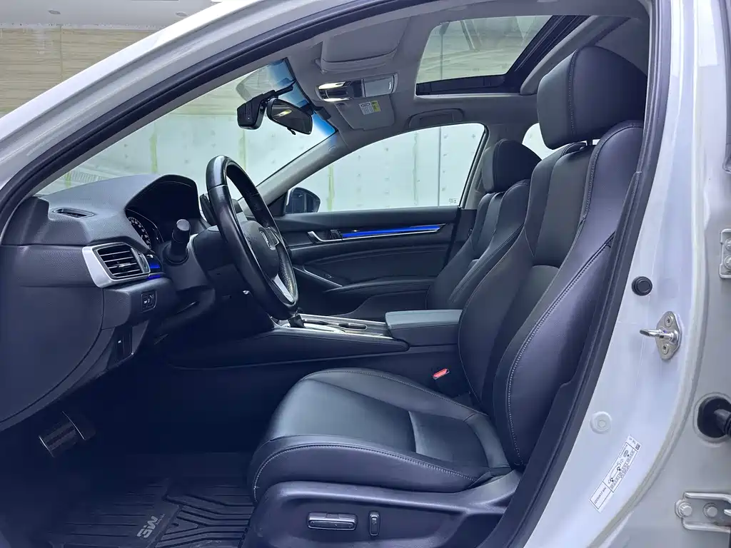 Honda Accord — миниатюра 8