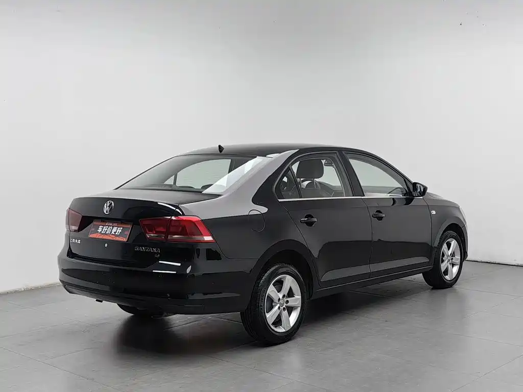 Volkswagen Santana — миниатюра 2