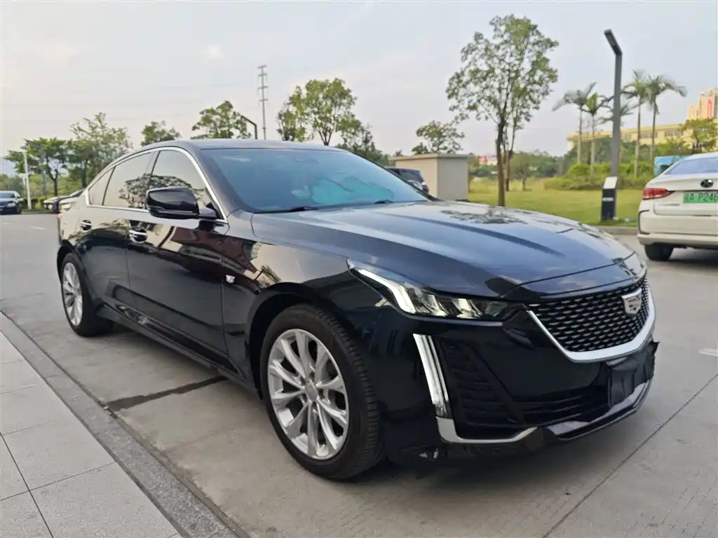 Cadillac CT5 — миниатюра 2