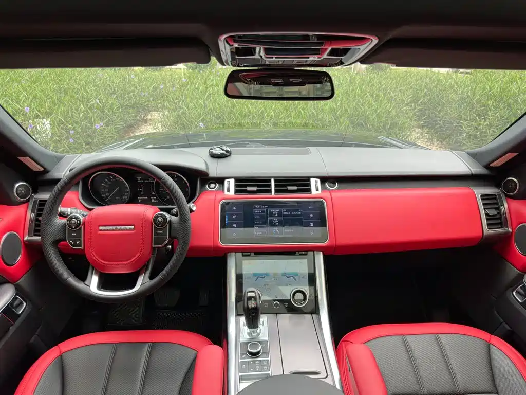 Land Rover Range Rover Sport 2015 3.0T